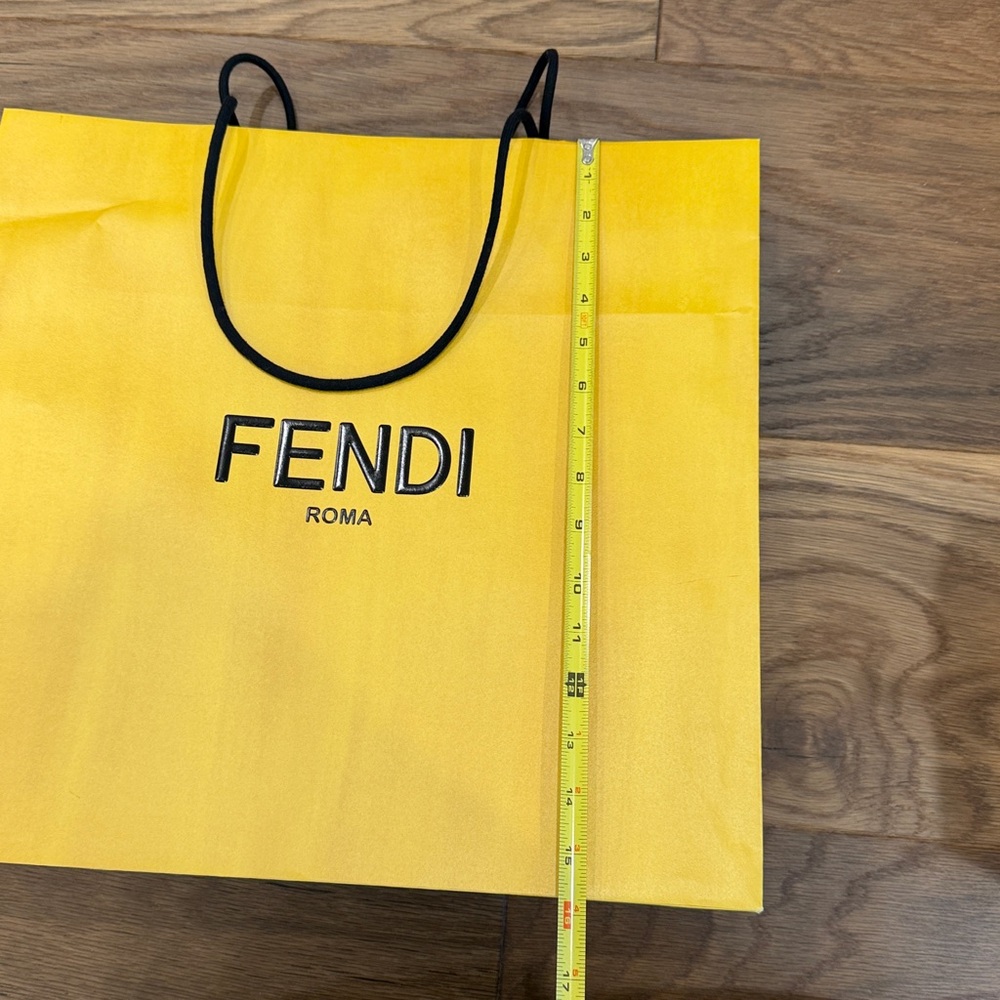 Fendi Roma Yellow Tote Bag - Picture 8 of 9